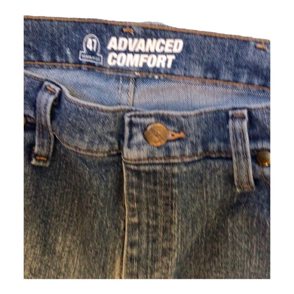 Men’s Wrangler Premium Performance Advanced Comfort Regular Fit Jean - Picture 6 of 7